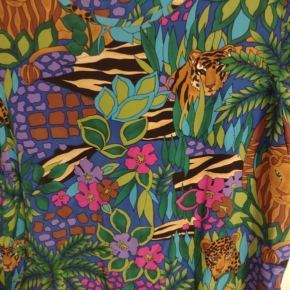 🐅 Vintage Lion and cubs tropical print top by Spenser Jeremy - Picture 8 of 8